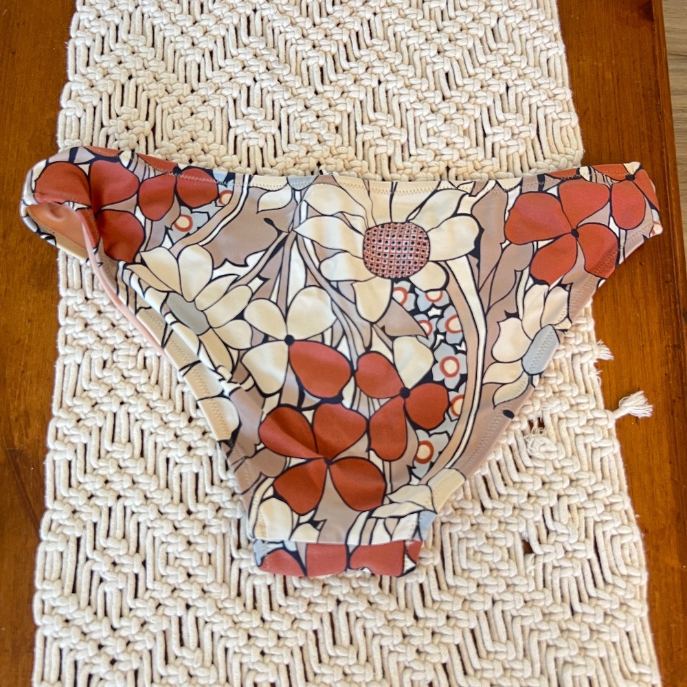 SALE Madewell Second Wave Classic Bikini Bottom in Daydream Floral - Picture 6 of 7